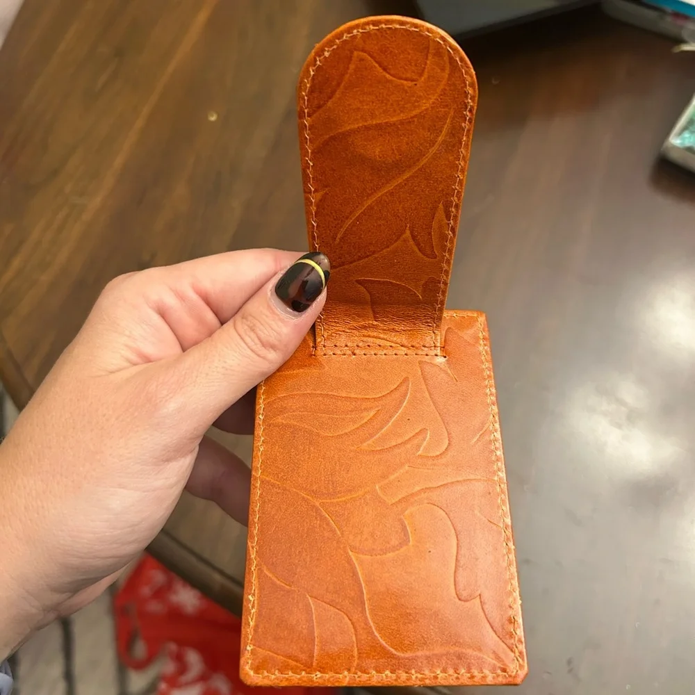 Valentina Tan Leather Money Clip